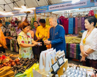รองผู้ว่าราชการจังหวัดสุราษฎร์ธานี เป็นประธานเปิดโครงการตลาด ... พารามิเตอร์รูปภาพ 17