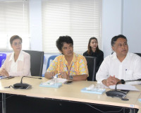 รองผู้ว่าราชการจังหวัดสุราษฎร์ธานี เป็นประธานในการประชุมเตรี ... พารามิเตอร์รูปภาพ 4