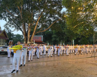 รองผู้ว่าราชการจังหวัดสุราษฎร์ธานีเชิญพวงมาลาพระราชทานและพวง ... พารามิเตอร์รูปภาพ 3