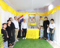 รองผู้ว่าราชการจังหวัดสุราษฎร์ธานี เชิญตะกร้าสิ่งของพระราชทา ... พารามิเตอร์รูปภาพ 4