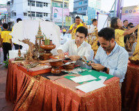 รองผู้ว่าราชการจังหวัดสุราษฎร์ธานี เป็นประธานในพิธีเปิดงานนิ ... พารามิเตอร์รูปภาพ 6