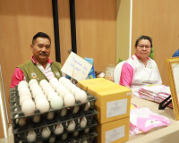 รองผู้ว่าราชการจังหวัดสุราษฎร์ธานี ให้การต้อนรับ นายพัฒนชัย  ... พารามิเตอร์รูปภาพ 9