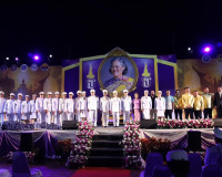 รองผู้ว่าราชการจังหวัดสุราษฎร์ธานี ได้กล่าวต้อนรับนายเอกนัฏ  ... พารามิเตอร์รูปภาพ 8