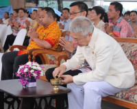 รองผู้ว่าราชการจังหวัดสุราษฎร์ธานี เป็นประธานในพิธีชักพุ่มเม ... พารามิเตอร์รูปภาพ 7