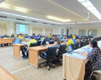 รองผู้ว่าราชการจังหวัดสุราษฎร์ธานี เป็นประธานการประชุมคณะกรร ... พารามิเตอร์รูปภาพ 1