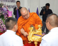 รองผู้ว่าราชการจังหวัดสุราษฎร์ธานี เป็นประธานในพิธีรับกระถาง ... พารามิเตอร์รูปภาพ 3