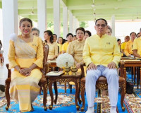 รองผู้ว่าราชการจังหวัดสุราษฎร์ธานี พร้อมด้วย นางพรรณทิพย์ เจ ... พารามิเตอร์รูปภาพ 1
