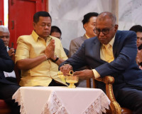 รองผู้ว่าราชการจังหวัดสุราษฎร์ธานี ร่วมพิธีถวายผ้ากฐินพระราช ... พารามิเตอร์รูปภาพ 8