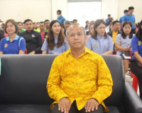 รองผู้ว่าราชการจังหวัดสุราษฎร์ธานี เป็นประธานในพิธีเปิดกิจกร ... พารามิเตอร์รูปภาพ 1