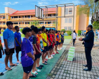รองผู้ว่าราชการจังหวัดสุราษฎร์ธานี พร้อมด้วย นางรุ้งเพชร รอด ... พารามิเตอร์รูปภาพ 1