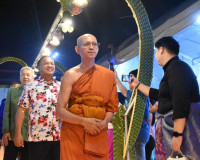 รองผู้ว่าราชการจังหวัดสุราษฎร์ธานี ได้กล่าวต้อนรับพลเอกเกรีย ... พารามิเตอร์รูปภาพ 6