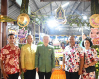 รองผู้ว่าราชการจังหวัดสุราษฎร์ธานี ได้กล่าวต้อนรับพลเอกเกรีย ... พารามิเตอร์รูปภาพ 8