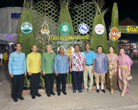 รองผู้ว่าราชการจังหวัดสุราษฎร์ธานี ได้กล่าวต้อนรับพลเอกเกรีย ... พารามิเตอร์รูปภาพ 9