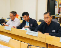 รองผู้ว่าราชการจังหวัดสุราษฎร์ธานี เป็นประธานในการประชุมคณะก ... พารามิเตอร์รูปภาพ 4