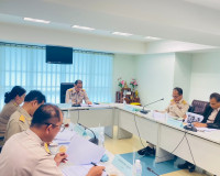 รองผู้ว่าราชการจังหวัดสุราษฎร์ธานี เป็นประธานในการประชุมคณะก ... พารามิเตอร์รูปภาพ 1