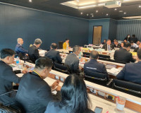 รองผู้ว่าราชการจังหวัดสุราษฎร์ธานี เข้าร่วมประชุมกับคณะกรรมา ... พารามิเตอร์รูปภาพ 4