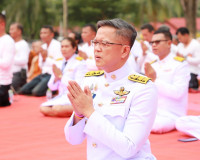 พระภิกษุสงฆ์ทั้งไทยและต่างชาติกว่า 500 รูป ธุดงผ่านจังหวัดสุ ... พารามิเตอร์รูปภาพ 4