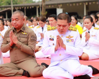 พระภิกษุสงฆ์ทั้งไทยและต่างชาติกว่า 500 รูป ธุดงผ่านจังหวัดสุ ... พารามิเตอร์รูปภาพ 13
