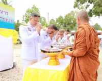 พระภิกษุสงฆ์ทั้งไทยและต่างชาติกว่า 500 รูป ธุดงผ่านจังหวัดสุ ... พารามิเตอร์รูปภาพ 19