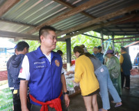 รองผู้ว่าราชการจังหวัดสุราษฎร์ธานี และนายอำเภอกาญจนดิษฐ์ ร่ว ... พารามิเตอร์รูปภาพ 4