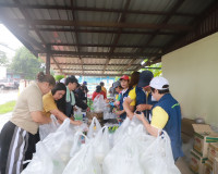 รองผู้ว่าราชการจังหวัดสุราษฎร์ธานี และนายอำเภอกาญจนดิษฐ์ ร่ว ... พารามิเตอร์รูปภาพ 6