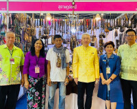 รองผู้ว่าราชการจังหวัดสุราษฎร์ธานี พร้อมด้วยนายประโมทย์ ดำจว ... พารามิเตอร์รูปภาพ 9