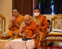 รองผู้ว่าราชการจังหวัดสุราษฎร์ธานี เป็นประธานในพิธีสวดมนต์ข้ ... พารามิเตอร์รูปภาพ 17