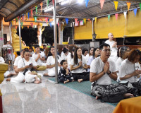 รองผู้ว่าราชการจังหวัดสุราษฎร์ธานี เป็นประธานในพิธีสวดมนต์ข้ ... พารามิเตอร์รูปภาพ 18