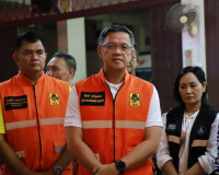 ผู้ว่าราชการจังหวัดสุราษฎร์ธานี ร่วมอำนวยการ จัดส่ง ร่างผู้เ ... พารามิเตอร์รูปภาพ 11