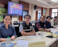 รองผู้ว่าราชการจังหวัดสุราษฎร์ธานี เป็นประธานการประชุมศูนย์ป ... พารามิเตอร์รูปภาพ 4