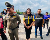 รองผู้ว่าราชการจังหวัดสุราษฎร์ธานี พร้อมด้วยหัวหน้าส่วนราชกา ... พารามิเตอร์รูปภาพ 7