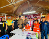 รองผู้ว่าราชการจังหวัดสุราษฎร์ธานี พร้อมด้วยหัวหน้าส่วนราชกา ... พารามิเตอร์รูปภาพ 14