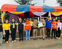 รองผู้ว่าราชการจังหวัดสุราษฎร์ธานี พร้อมด้วยหัวหน้าส่วนราชกา ... พารามิเตอร์รูปภาพ 22