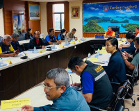 รองผู้ว่าราชการจังหวัดสุราษฎร์ธานี เป็นประธานการประชุมศูนย์ป ... พารามิเตอร์รูปภาพ 15