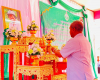 รองผู้ว่าราชการจังหวัดสุราษฎร์ธานี เป็นประธานในกิจกรรมเทิดพร ... พารามิเตอร์รูปภาพ 1