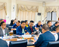 รองผู้ว่าราชการจังหวัดสุราษฎร์ธานี เป็นประธานใน การประชุมบูร ... พารามิเตอร์รูปภาพ 3
