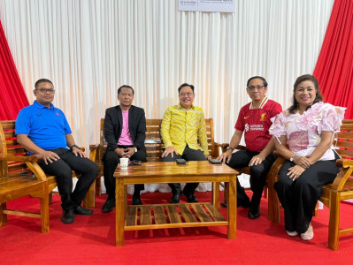 รองผู้ว่าราชการจังหวัดสุราษฎร์ธานี ตรวจเยี่ยมร้านนาวากาชาด ใ ... พารามิเตอร์รูปภาพ 1