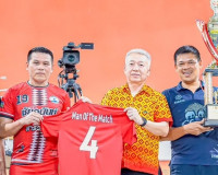 รองผู้ว่าราชการจังหวัด ได้เป็นประธานมอบถ้วยการแข่งขันฟุตบอล  ... พารามิเตอร์รูปภาพ 1