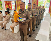 รองผู้ว่าราชการจังหวัดสุราษฎร์ธานี เป็นประธานในพิธีถวายภัตตา ... พารามิเตอร์รูปภาพ 6