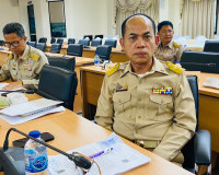 รองผู้ว่าราชการจังหวัดสุราษฎร์ธานี เข้าร่วมประชุมกับคณะกรรมา ... พารามิเตอร์รูปภาพ 4