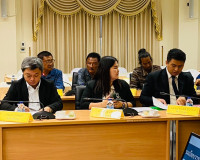 รองผู้ว่าราชการจังหวัดสุราษฎร์ธานี เข้าร่วมประชุมกับคณะกรรมา ... พารามิเตอร์รูปภาพ 8