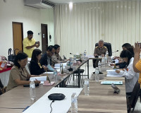 รองผู้ว่าราชการจังหวัดสุราษฎร์ธานี เป็นประธานการประชุมคณะกรร ... พารามิเตอร์รูปภาพ 7