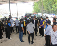 ผู้ว่าฯ สุราษฎร์ธานีนำทีมลงพื้นที่ตรวจสอบและประเมินสถานที่กำ ... พารามิเตอร์รูปภาพ 9