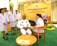 รองผู้ว่าราชการจังหวัดสุราษฎร์ธานี เป็นประธานในพิธีถวายเครื่ ... พารามิเตอร์รูปภาพ 16