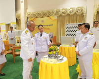 รองผู้ว่าราชการจังหวัดสุราษฎร์ธานี เป็นประธานในพิธีถวายเครื่ ... พารามิเตอร์รูปภาพ 17