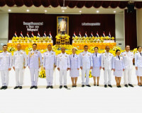 รองผู้ว่าราชการจังหวัดสุราษฎร์ธานี เป็นประธานในพิธีถวายเครื่ ... พารามิเตอร์รูปภาพ 28