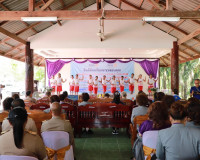 รองผู้ว่าราชการจังหวัดสุราษฎร์ธานี ให้การต้อนรับ ดร.ลัดดา วิ ... พารามิเตอร์รูปภาพ 9