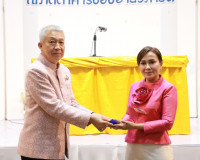 รองผู้ว่าราชการจังหวัดสุราษฎร์ธานีเป็นประธานในพิธีเปิดโครงกา ... พารามิเตอร์รูปภาพ 5