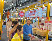 รองผู้ว่าฯ สุราษฎร์ฯ เปิดงาน ‘เชิญยิ้ม เชิญอร่อย’ อาเป็ดนำทั ... พารามิเตอร์รูปภาพ 20