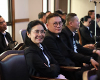 ผู้ว่าราชการจังหวัดสุราษฎร์ธานีให้การต้อนรับคณาจารย์ เจ้าหน้ ... พารามิเตอร์รูปภาพ 18